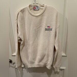 Isle of Cotton Men's Cream Crewneck Sweater with Embroidery
